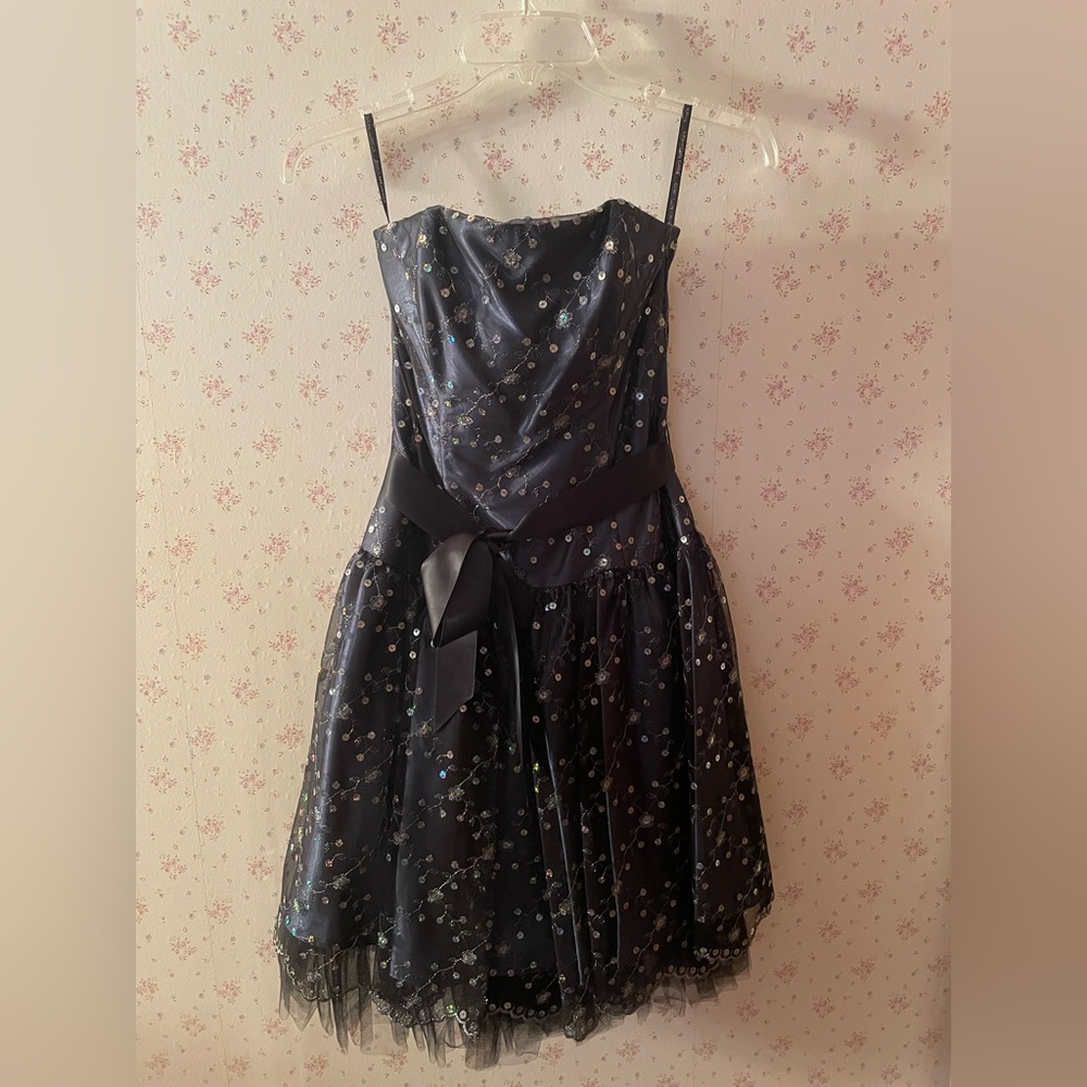 Jessica McClintock Strapless Dress - size 4